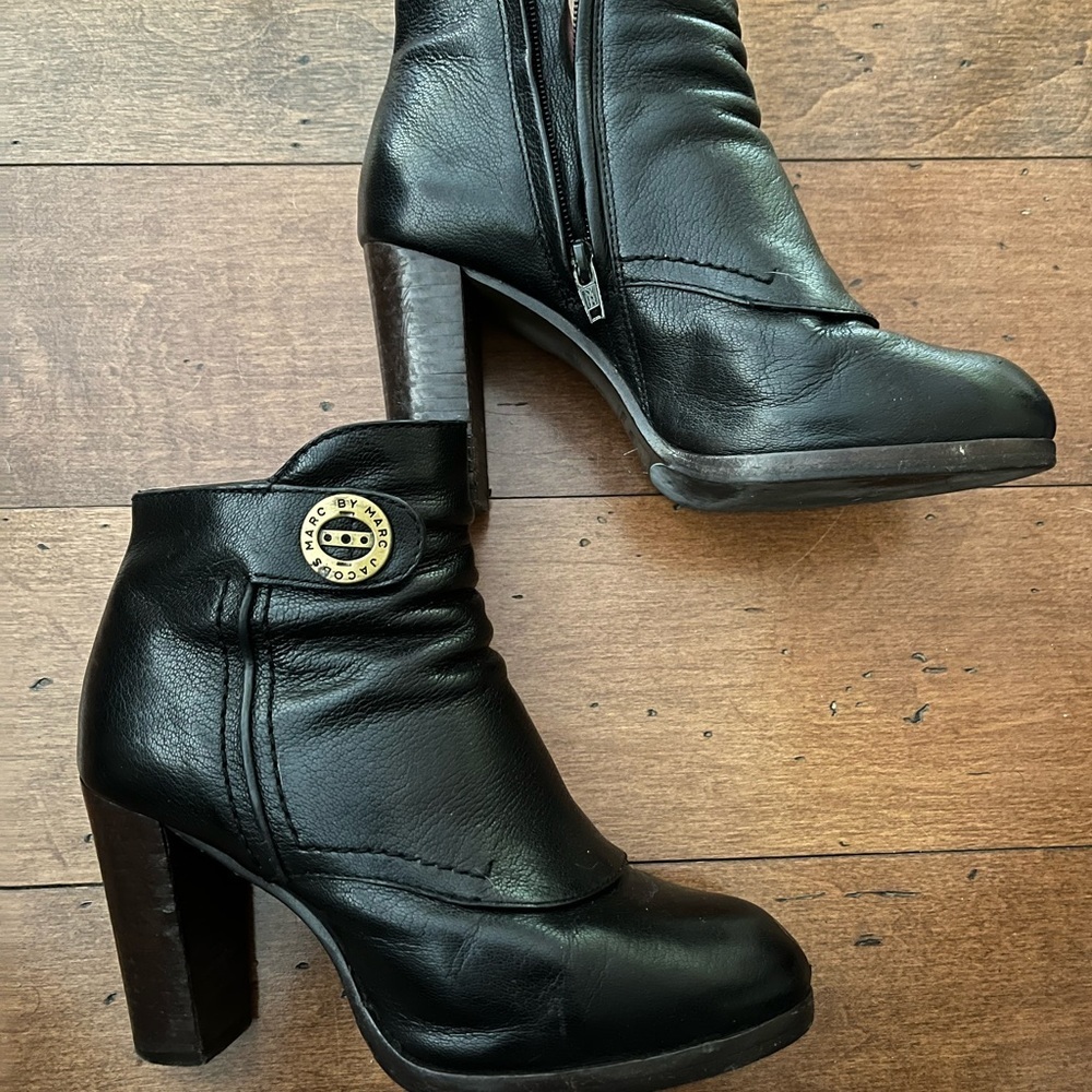 Marc by Marc Jacobs Black Ankle Boot 36